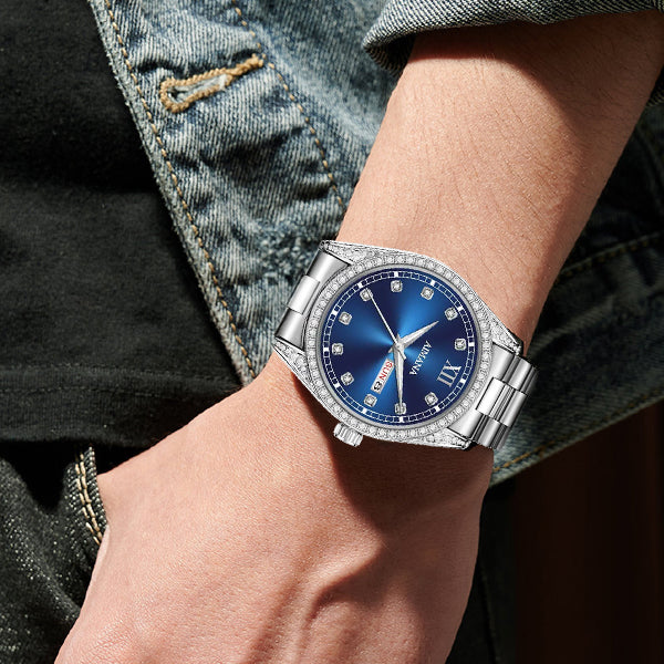 AIMANA Men’s Business Fashion Quartz Watch – Featuring a Full-Diamond Round Dial, Available in Three Colors, with Luminous Display, Water Resistance, and Date Function. A Trendy, Versatile, and Exquisite Timepiece.